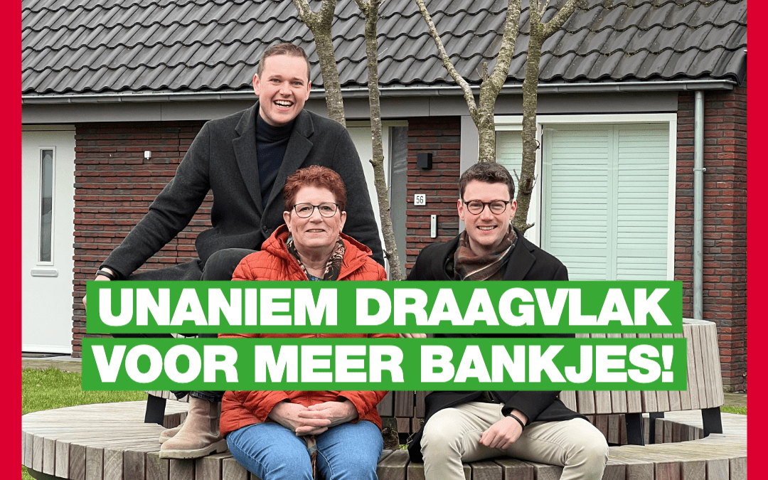 Drie raadsleden op bankje